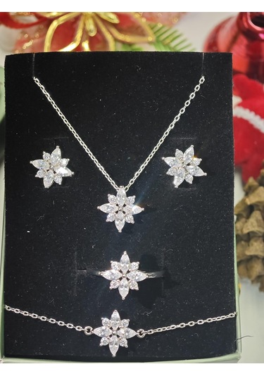 Silver Point Çiçek Figürlü Zirkon Taşlı Set Gümüş