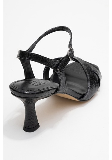 Melin Siyah Desenli Çapraz Bantlı Kadın Topuklu Ayakkabı Siyah Yılan