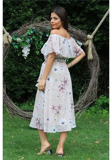 Neşeli Butik Kadın Yeni Sezon Bağlama Detaylı Madonna Yaka Şifon Elbise Nb100371 Bej