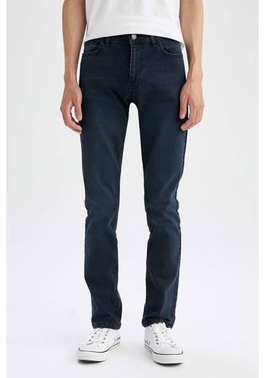 Defacto Pedro Slim Fit Dar Kalıp Normal Bel Dar Paça Jean Pantolon R8791AZ22AUIN196 İndigo