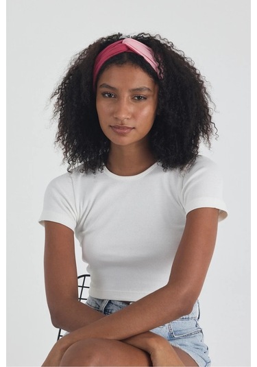 Beyaz Kısa Kol Bisiklet Yaka Vücuda Oturan Kaşkorse Crop + Bandana Set %100 Pamumklu, Esnek Rahat Beyaz-fuşya-pembe