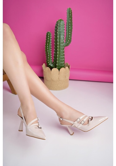 Muggo Kidman Garantili Arkası Açık Kemer Detaylı Üç Bantlı Rugan Kadın Topuklu Ayakkabı 001