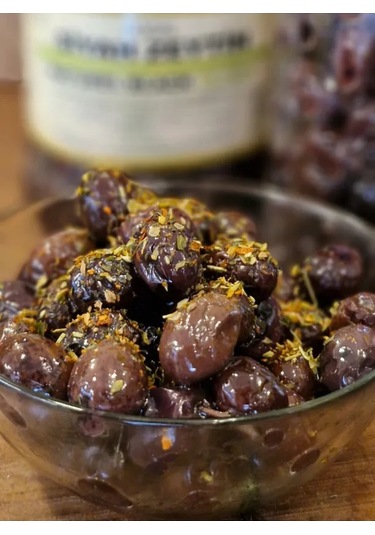 Dalgıçoğlu Yağlı Sele Az Tuzlu Taze Siyah Çıtır Çerez Yuvarlama Zeytin 1 KG