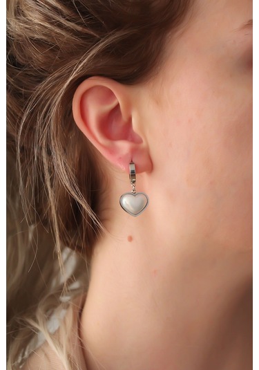 Zarif Kadın İçin Silver Çelik Beyaz Bombeli Kalp Küpe Gri