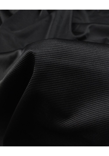 Siyah Renkte Tafta Benzeri Kumaş En: 140 Cm-10470 Siyah