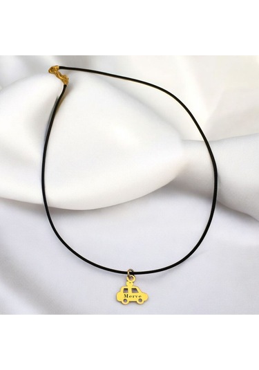 Merve İsmine Özel Araba Figürlü 14 Ayar Altın Plakalı Siyah Bağlıklı Hediyelik Kolye-630isim Merve