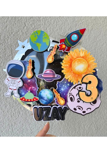 Uzay Temalı İsme Özel Erkek Çocuk Doğum Günü Pasta Süsü