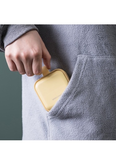 Ditmo Kapaklı 4 Bölmeli Taşınabilir Sarı İlaç Kutusu Sarı