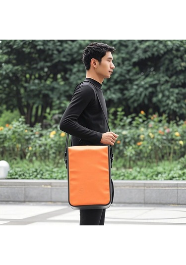 Moveevo 15l Geniş Kapasiteli Su Geçirmez Bisiklet Arka Raf Çantası - Oranj, Pvc+pe Malzeme İle Kısa Ve Orta Mesafe Sürüşler İçin Turuncu