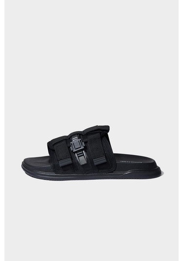 DeFacto Erkek Düz Taban Tek Bantlı Terlik D8084AX25SMBK26