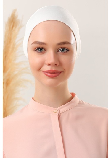 Tesettür Pratik Geçme Bone Beyaz Siyah