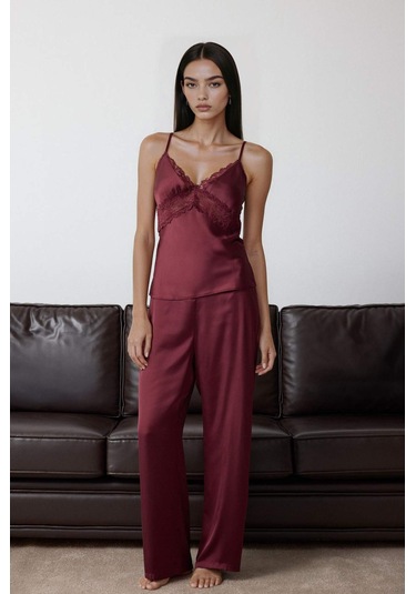 Defacto Regular Fit V Yaka Dantel Detaylı Askılı Saten Üst-fall İn Love G1670ax25aubr210 Bordo-br210