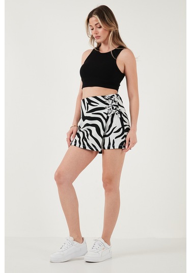 Lela Desenli Slim Fit Yüksek Bel Bağlama Detaylı Bayan Şort Etek 5865358 Siyah