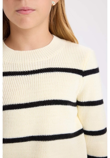 DeFacto Kız Çocuk Ekru Çizgili Fitted Bisiklet Yaka Triko Kazak D1392A824WNER233 Ekru