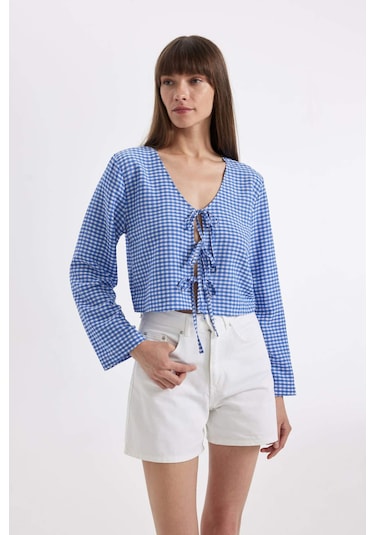 Defacto Regular Fit Kareli V Yaka Önden Bağlamalı Krinkıl Uzun Kollu Bluz D5099AX24AUBE165 Defacto Regular Fit Kareli V Yaka Önden Bağlamalı Krinkıl Uzun Kollu Bluz D5099AX24AUBE165