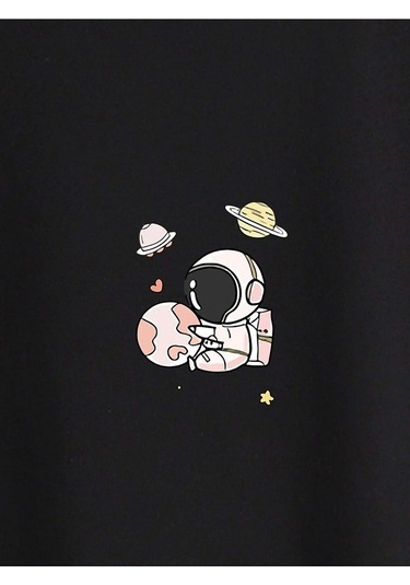Kadın Siyah Oversize Astronot Baskılı T-shirt Siyah