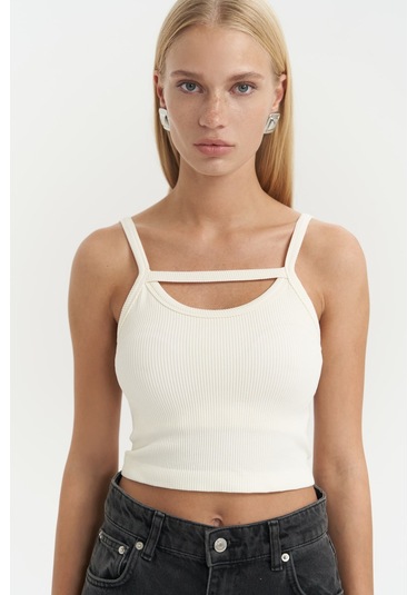 Noam Ekru Ön Detay Fitilli Crop Ekru