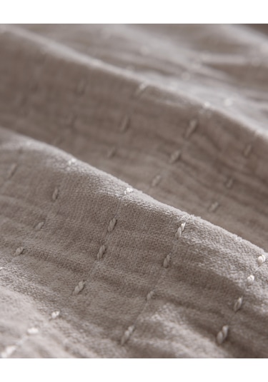 Madame Coco Feolette Çift Kişilik Yatak Örtüsü - Ekru Ekru