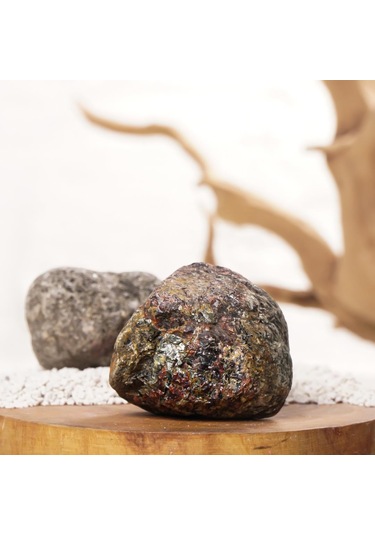 Lal Taşı Garnet Taşı Doğal Kütle