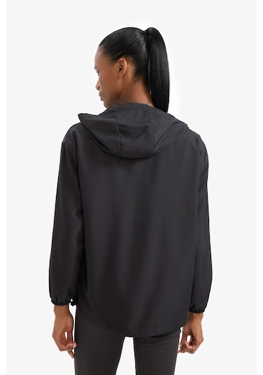 DeFactoFit Su İtici Kapüşonlu Fermuarlı Esnek Dokulu Mevsimlik Baharlık Mont D6086AX25SPBK81 Siyah