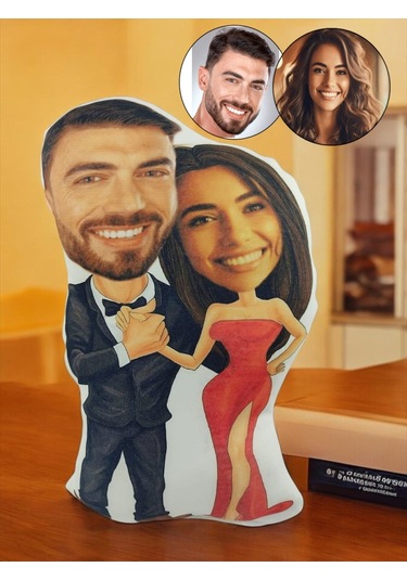 Kişiye Özel Mutlu Çift Tasarımlı Şekilli Yastık Çok Renkli