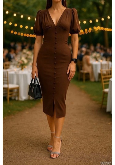 Kadın V Yaka Önü Düğmeli Sırt Pencere Dekolte Elbise Kahverengi