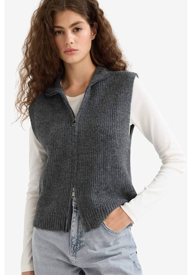 Defacto Regular Fit Yarım Balıkçı Yaka Yelek E8195ax25wnar191 Antrasit