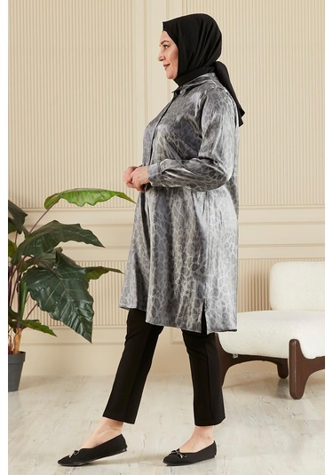 Kadın Tesettür Büyük Beden Leopar Desenli Uzun Gömlek Tunik 001