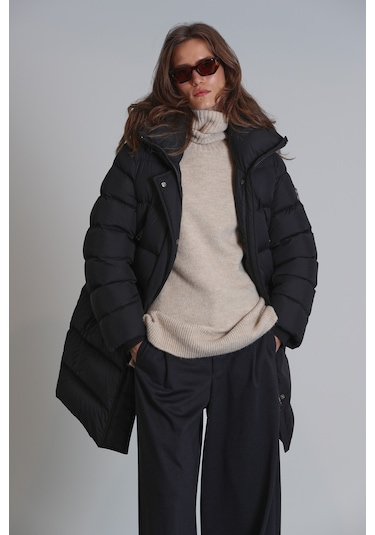 Lufian Olıvıa Kaz Tüyü Kadın Mont Siyah Siyah 122120034100100 Siyah Lufian Olıvıa Kaz Tüyü Kadın Mont Siyah Siyah 122120034100100 Siyah