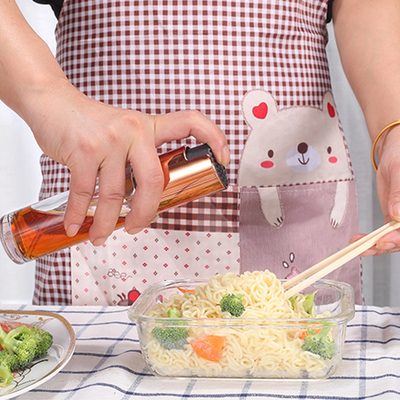 Youtek 100ml Gümüş Renkli Cam Yağ Spreycisi - Salata, Barbekü, Pişirme İçin Pratik Ve Çok Amaçlı Yağ Sprey Botu Altın