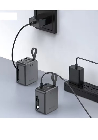 Mini Pd 35watt 10.000mah Lcd Göstergeli Usb-c , Usb Giriş Dahili Usb-c Kablolu Powerbank siyah