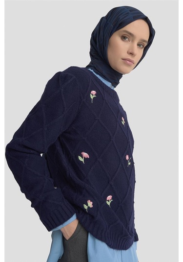 Armine Çiçek Nakışlı Kazak 25kd6014 Lacivert Lacivert