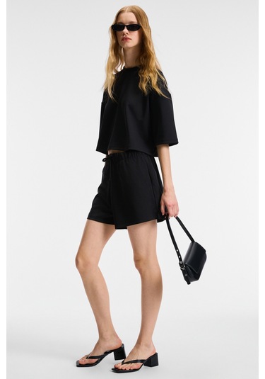 VELA Kadın Esnek Kumaşlı Bisiklet Yaka Oversize Fit Siyah T-Shirt