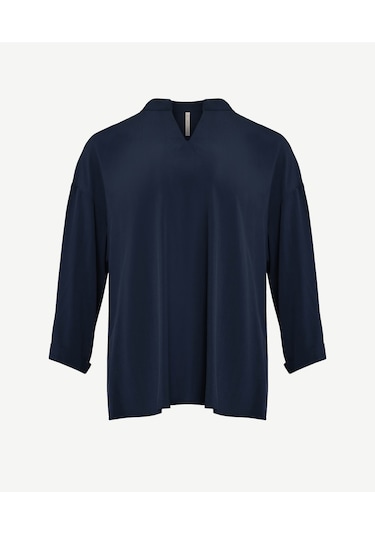 Yargıcı Yaka Detaylı Bluz Lacivert