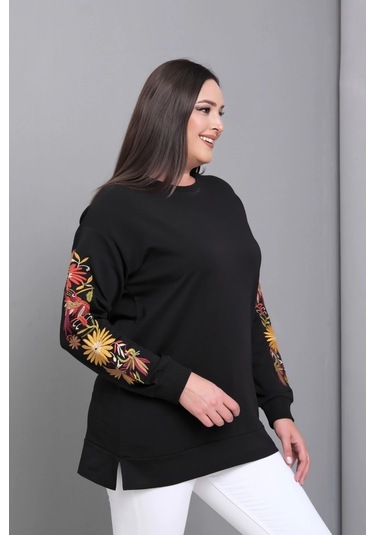 Kolları Nakışlı Yırtmaçlı Sweatshirt Siyah