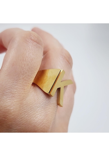 Çelik Gold Düz Kesim Harf Yüzük -k Harfi- Ayarlı Ölçü-1896