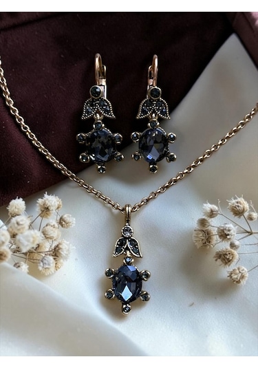 Oval Kristal Taşlı Kolye Ve Küpe Seti Gri