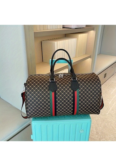 Büyük Kapasiteli Seyahat Spor Çantası