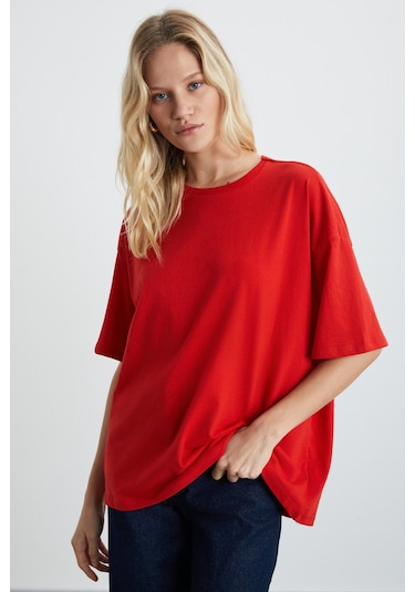 Lagertha Kadın %100 Organik Pamuklu Kalın Dokulu Oversize Fit Yuvarlak Yakalı Kırmızı T-shirt
