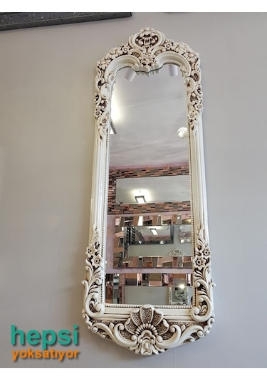 Klasik Model Eskitme Beyaz Renk Varaklı Boy Aynası