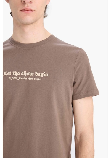 DeFacto %100 Pamuk Slim Fit Dar Kesim Bisiklet Yaka Baskılı Kısa Kollu Tişört C2085AX25SMBN571 DeFacto %100 Pamuk Slim Fit Dar Kesim Bisiklet Yaka Baskılı Kısa Kollu Tişört C2085AX25SMBN571