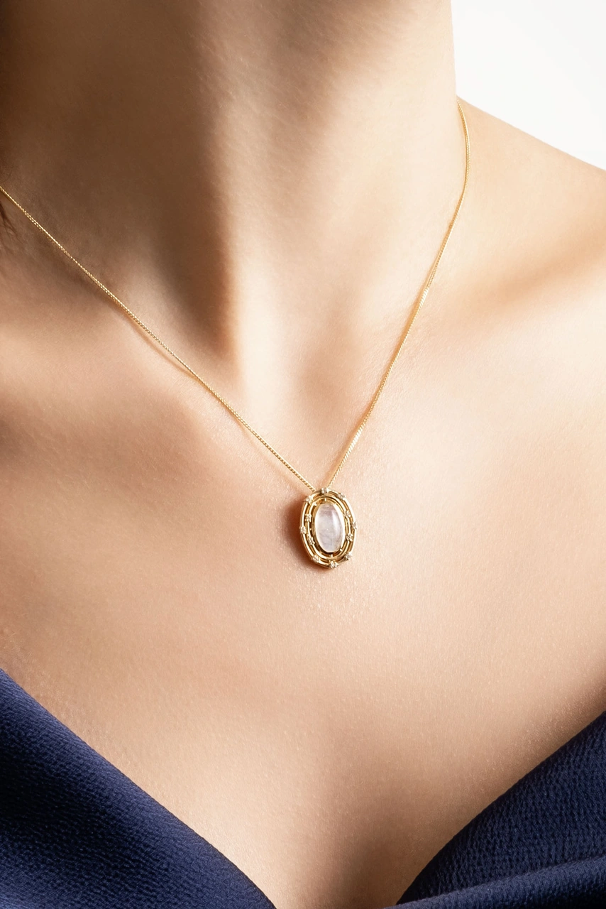 Ay Taşlı 14 Ayar Sarı Altın Pırlanta Kolye