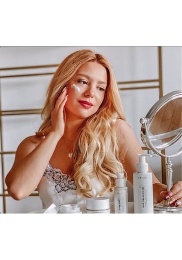 Optimals Even Out Koyu Halka Görünümünü Azaltmaya Yardımcı Göz Kremi 42555