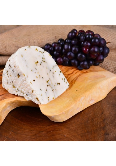 Gurmepark Kekikli Ayvalık Sepet Peyniri 500 G