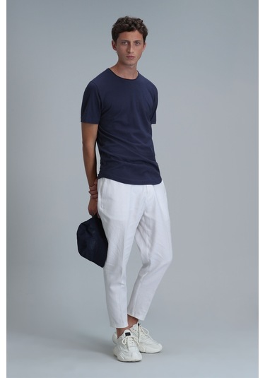 Lufian Junya Erkek Basic Tisört Açik Lacivertvert Açık Lacivertvert 111020203100220 111020203100220 Lacivert Lufian Junya Erkek Basic Tisört Açik Lacivertvert Açık Lacivertvert 111020203100220 111020203100220 Lacivert