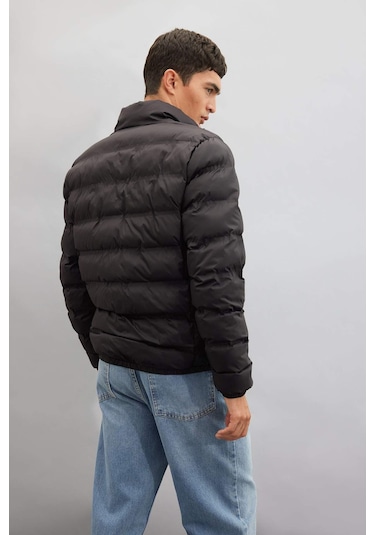 DeFacto Dik Yaka Şişme Mont Fermuarlı Çift Cepli Mevsimlik Hafif C4856AX24WNBK27