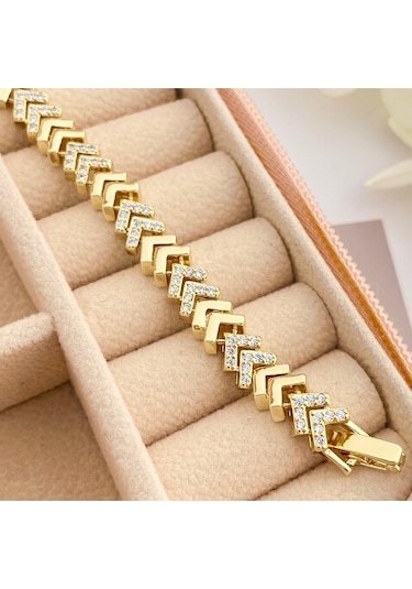 Kadın Bileklik V Model Bileklik Taşlı Vip Seri 14ayar Gold 19 Cm Gold