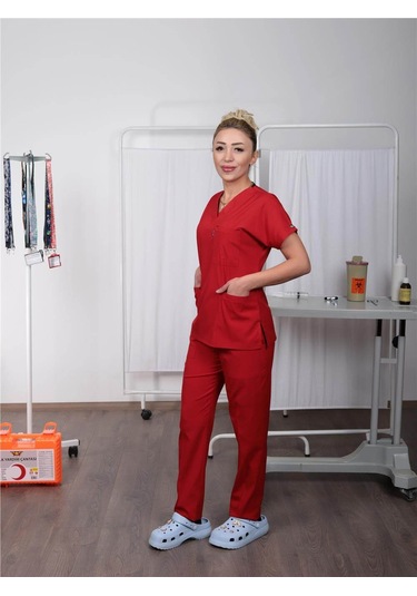 Likralı Cerrahi Forma Unisex Hemşire Doktor Sağlıkçı Forması Scrubs Üniforma Kırmızı