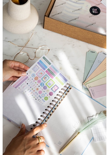 A5 Spiralli Süresiz Renkli Planlayıcı Ajanda Motivasyon Sayfalı Galaksi Galaksi