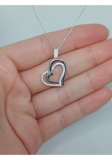 İç İçe Geçmiş Kalpli 925 Ayar Gümüş Kolye Zarif Ve Anlamlı Tasarım Gümüş